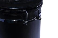 KoffieCanners Koffie Bewaarbus Luchtdicht Met CO2 Uitlaat Voor 600 Gram - Koffieblik Matzwart 13 KoffieCanners Koffie Bewaarbus Luchtdicht Met CO2 Uitlaat Voor 600 Gram - Koffieblik Matzwart -Koffie Drinken Winkel 1200x796 1