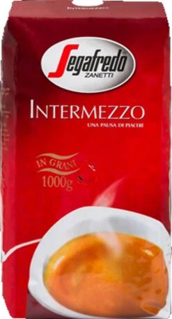 Segafredo Intermezzo Koffiebonen - 8 X 1 Kg -Koffie Drinken Winkel 648x1200 1