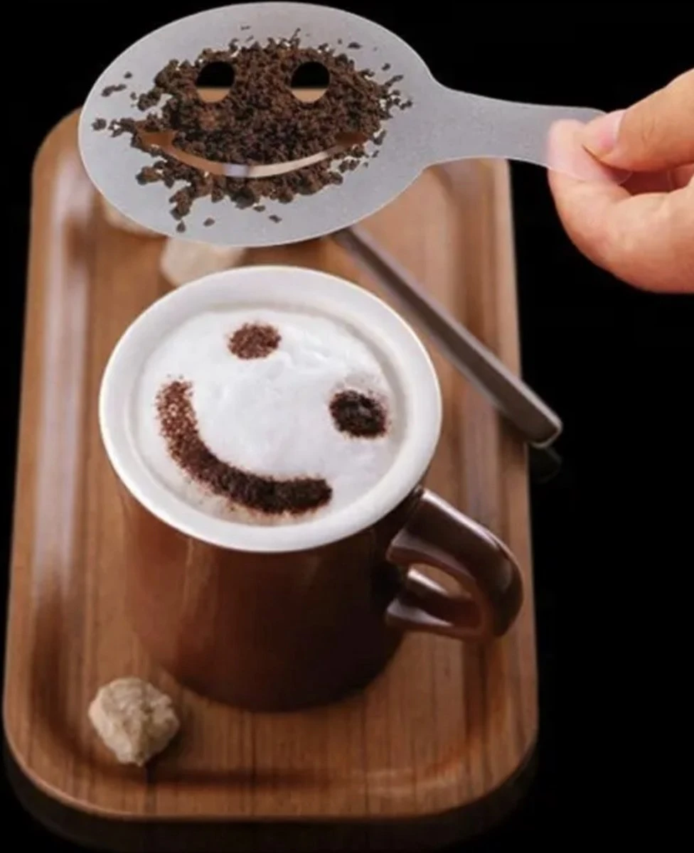 Koffie Figuurtjes Maker - Latte Art - Cacao Vormpjes - 16 Verschillende Houders - Cappuccino - Latte Macchiato - Hartjes Maker 2 Koffie Figuurtjes Maker - Latte Art - Cacao Vormpjes - 16 Verschillende Houders - Cappuccino - Latte Macchiato - Hartjes Maker - Afbeelding 2